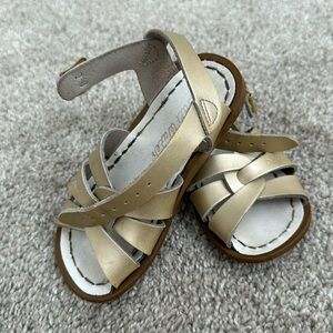 Saltwater sandals